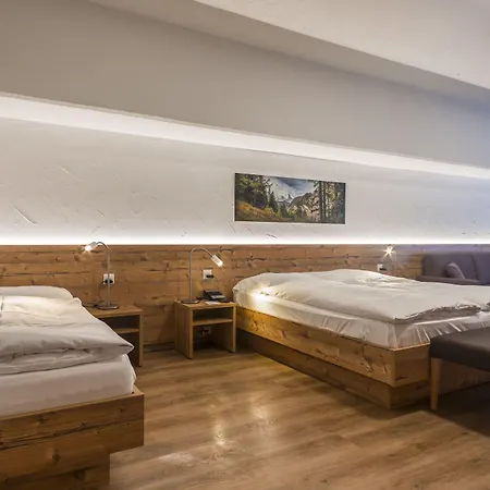 Budget At Alpen Resort, & Dining Hotel