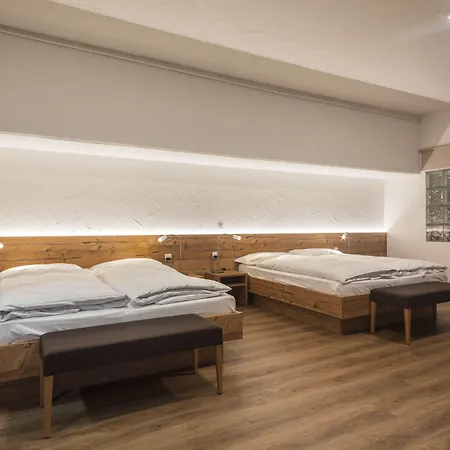 Budget At Alpen Resort, & Dining Hotel 3*