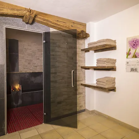 Budget At Alpen Resort, & Dining מלון 3*