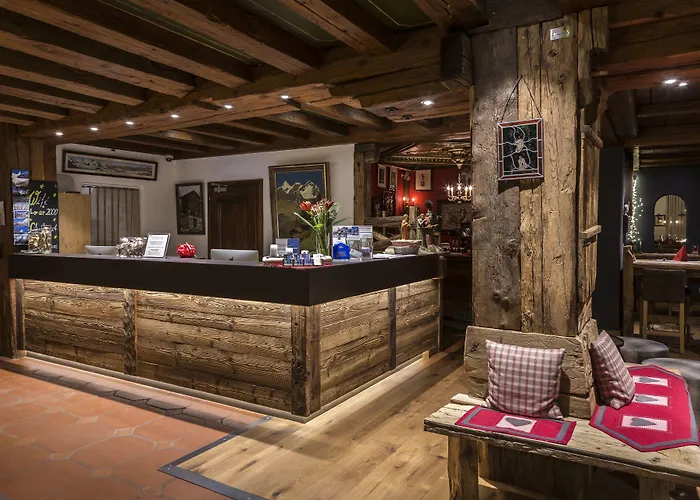 バジェット ルームス ホテル