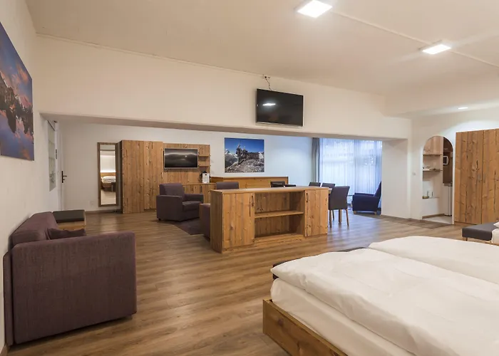 バジェット ルームス 3*