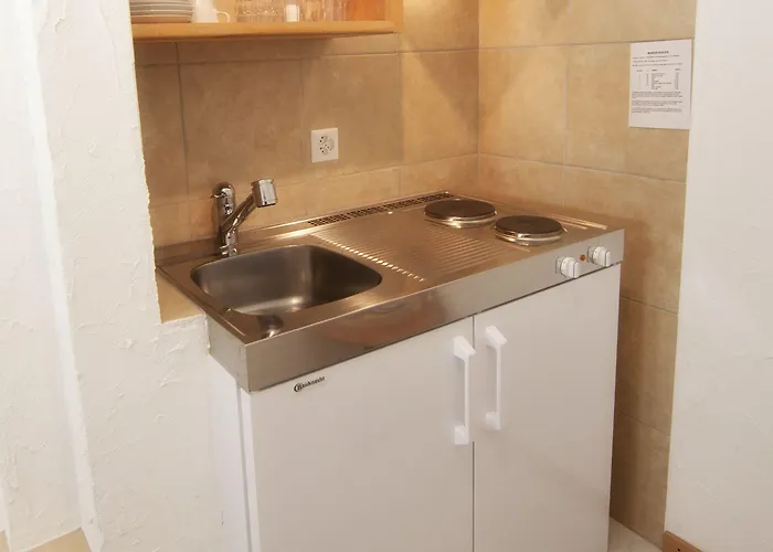 Budget Otel 3*
